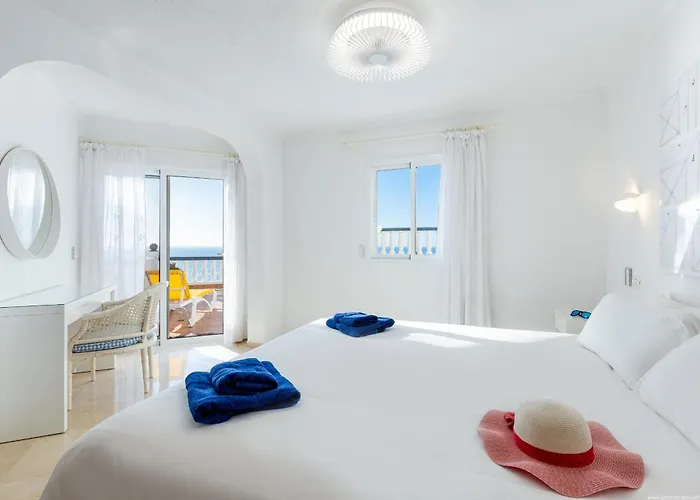 Views Gigantes, Private Heated Pool Villa