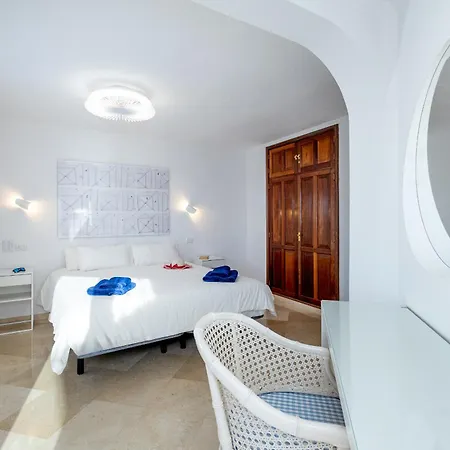 Villa Best Views Los Gigantes, Private Heated Splash Pool