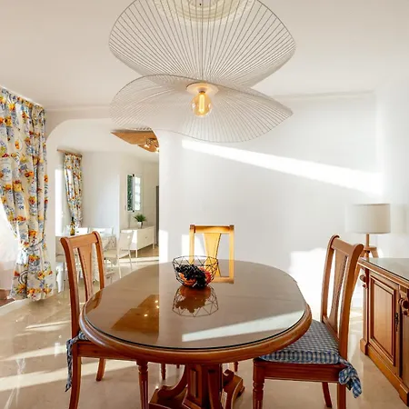 Villa Views Gigantes, Private Heated Pool