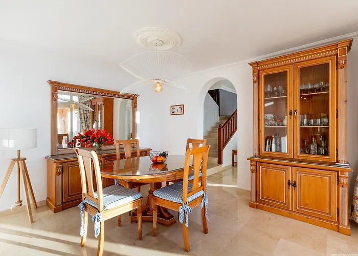 Views Gigantes, Private Heated Pool Vila *