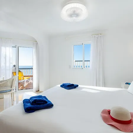 Views Gigantes, Private Heated Pool Вилла