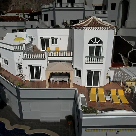 Views Gigantes, Private Heated Pool Villa *